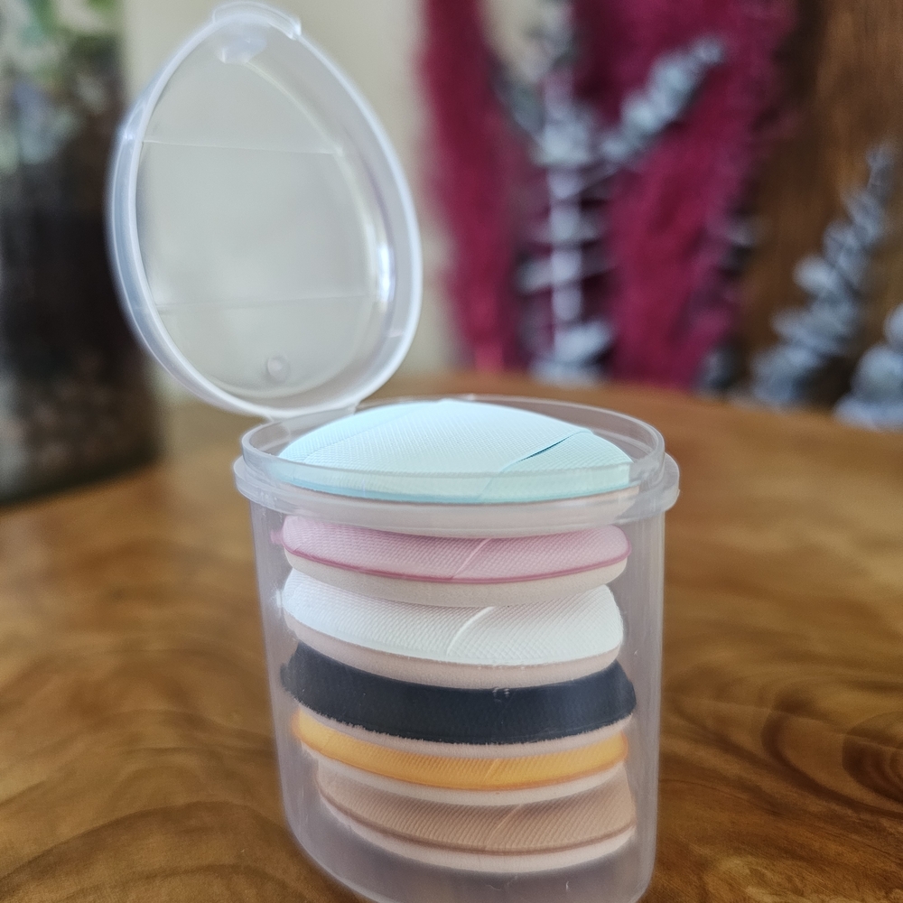 Multi-Color Reusable Beauty Blenders with Storage Case